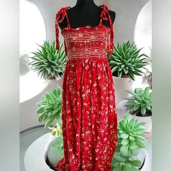 Free People Color My World wide-leg jumpsuit in red with a white floral print - Picture 1 of 6